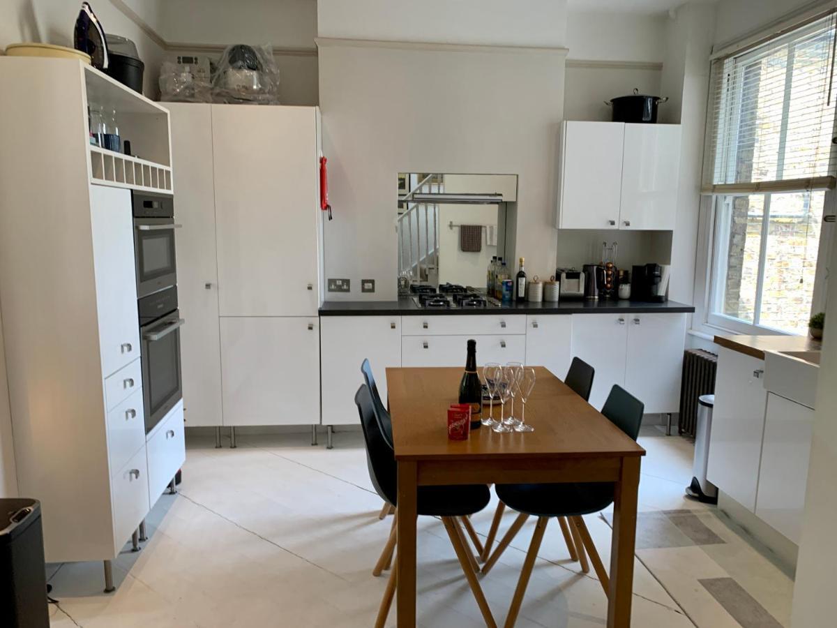 Lovely Newly Refurbished Apartment In Battersea London Eksteriør bilde